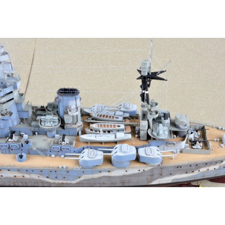 Maquette de Bateau en plastique HMS RODNEY