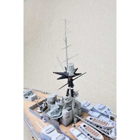 Maquette de Bateau en plastique HMS RODNEY
