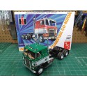 Maquette de camion en plastique International Transtar 1:25