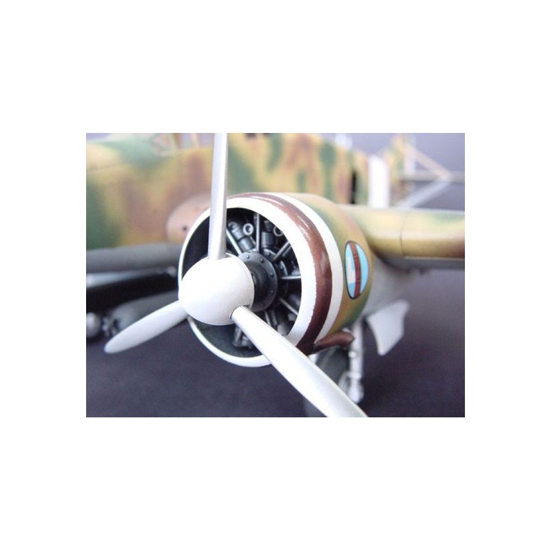 Maquette d'avion en plastique SAVOIA MARCHETTI S.M.79 II Maquette d'avion en plastique SAVOIA MARCHETTI S.M.79 II