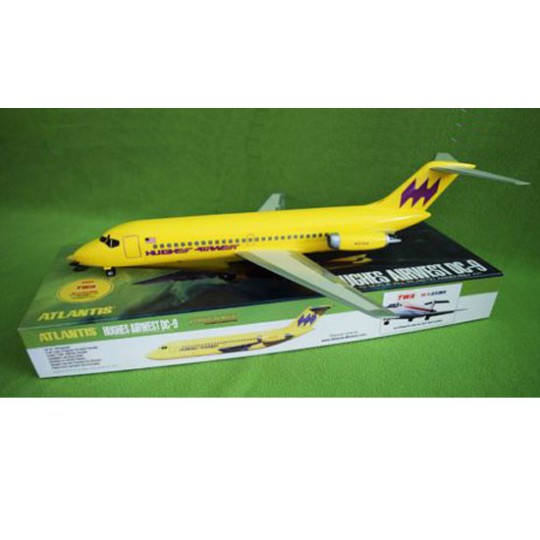 Maquette d'avion en plastique Hughes Airways DC-9 Airliner 1/72 Maquette d'avion en plastique Hughes Airways DC-9 Airliner 1/72