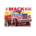 Maquette de camion en plastique MACK DM 8001/25