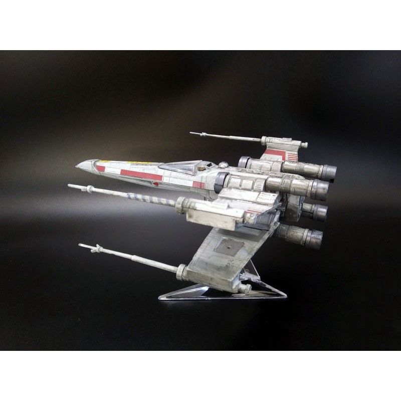 Modèle de science-fiction en plastique Star Wars : X-wing Fighter 1/64 Modèle de science-fiction en plastique Star Wars : X-wing Fighter 1/64