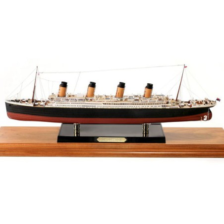 Maquette de Bateau en plastique RMS TITANIC 1/350 DE Luxe