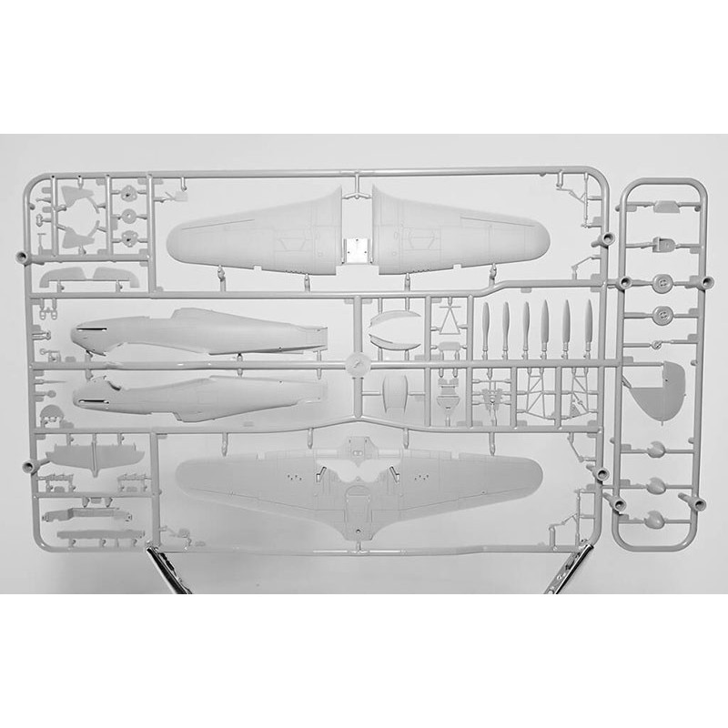 Maquette d'avion en plastique Hurricane Mk I Allied Limited Edition 1/72