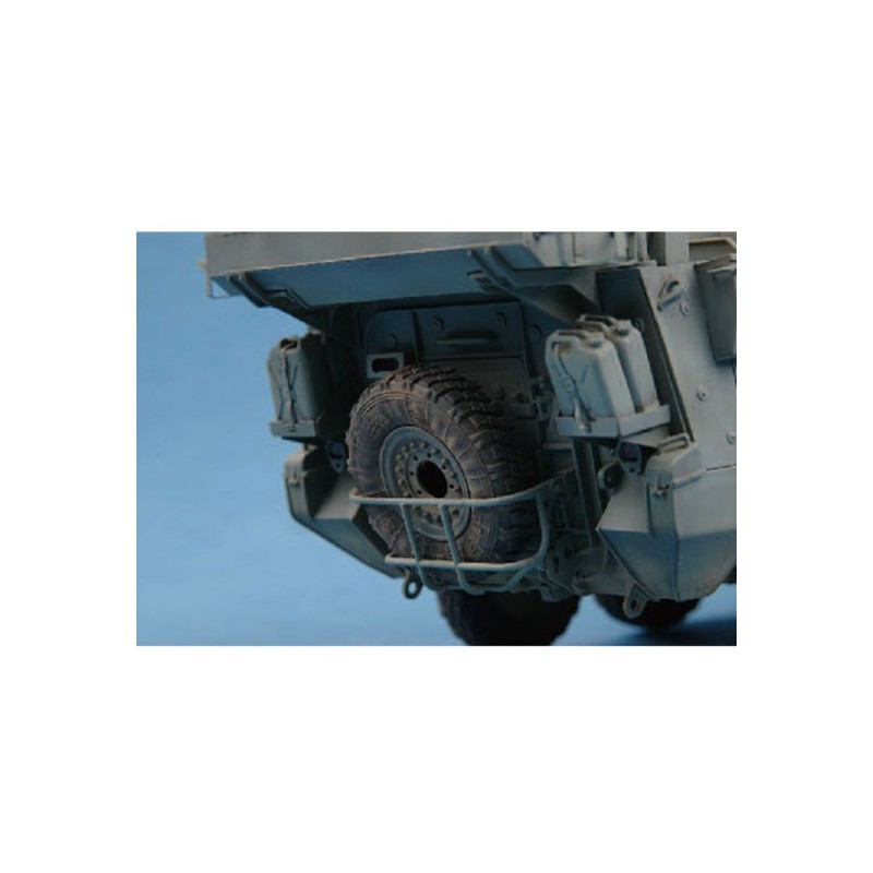 Maquette de Char en plastique LAV III TUA Maquette de Char en plastique LAV III TUA