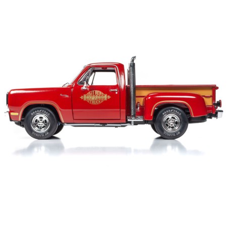 Miniature car Die Cast at1/18 Dodge Pick Up Lil Red 1/18 | Scientific-MHD