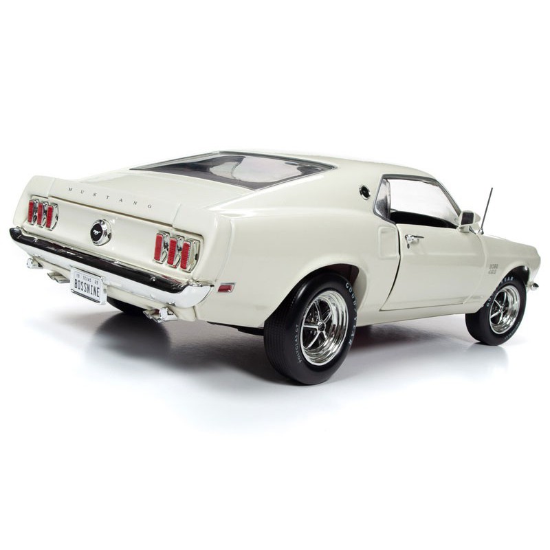 Ford Mustang Boss 302 Rouge 1969 – Miniature WELLY échelle 1/18