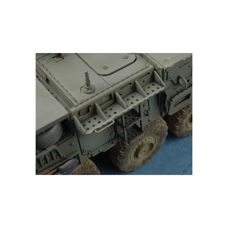 Maquette de Char en plastique M1133 STRYKER MEV Maquette de Char en plastique M1133 STRYKER MEV