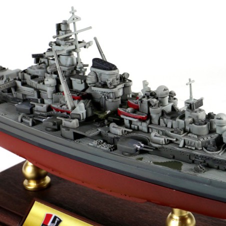 Miniature bateau au 1/700 German Tirpitz 1/700