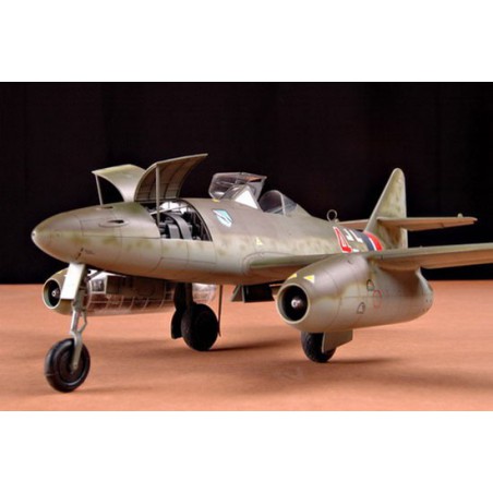 Messerschmitt Me 262 A-1A plastic plane model | Scientific-MHD