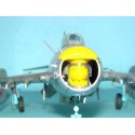 MiG-19 Uhr Landwirt E Plastikflugzeugmodell | Scientific-MHD