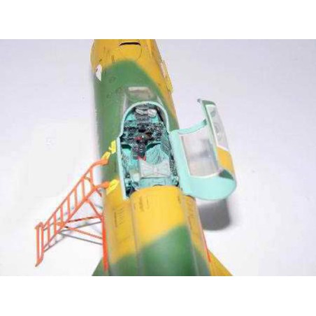 Maquette d'avion en plastique MIG-21 MF FISHBED J