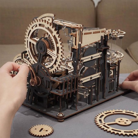 Puzzle 3D mécanique intermédiaire pour maquette Piste de billes Night City