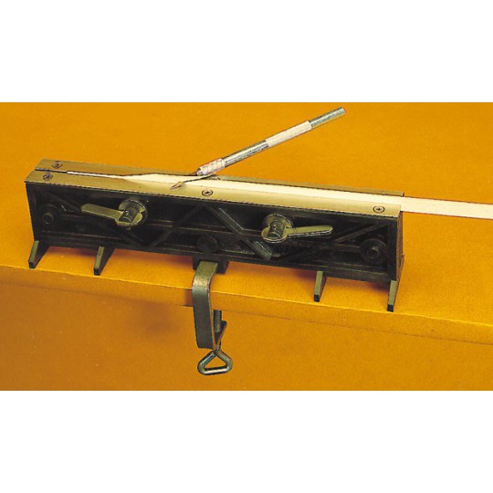 Accessoire pour bateau radiocommandé MACHINE A LISTEAUX Accessoire pour bateau radiocommandé MACHINE A LISTEAUX