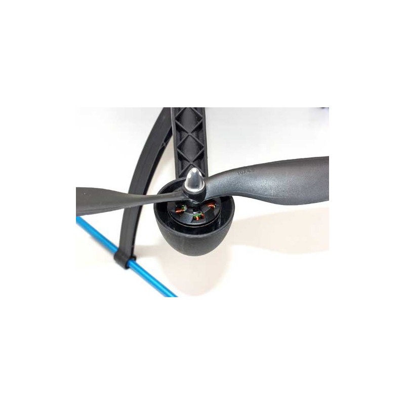 Drone radiocommandé pour expérimenté QUADRICOPTER EP ARF Drone radiocommandé pour expérimenté QUADRICOPTER EP ARF