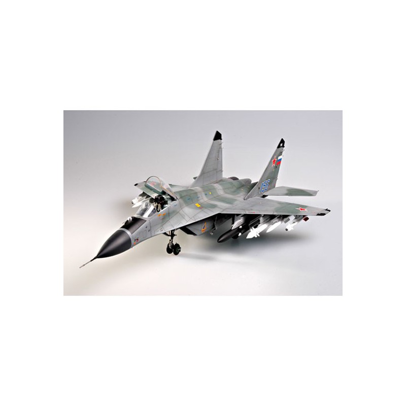 Maquette d'avion en plastique MIG-29M "FULCRUM" Maquette d'avion en plastique MIG-29M "FULCRUM"