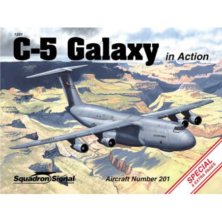 Livre C-5 GALAXY in action