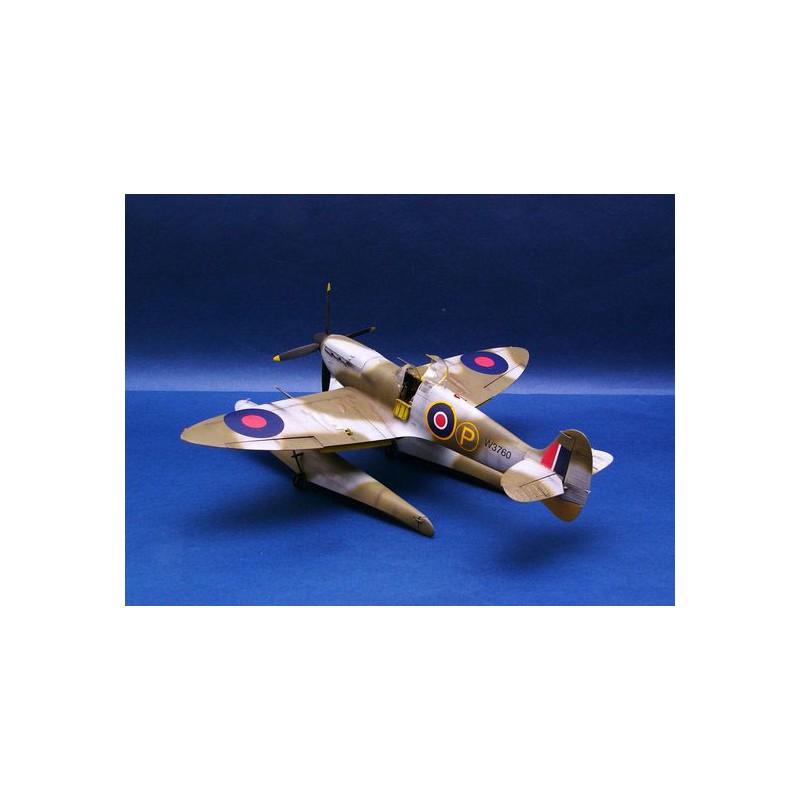 Maquette d'avion en plastique SUPERMARINE SPITFIRE MK.VB Maquette d'avion en plastique SUPERMARINE SPITFIRE MK.VB