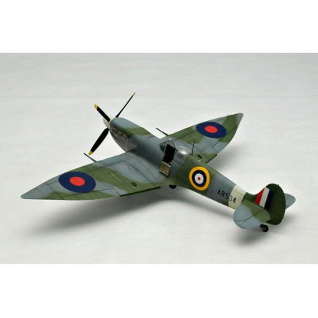 Maquette d'avion en plastique SPITFIRE MK.VI