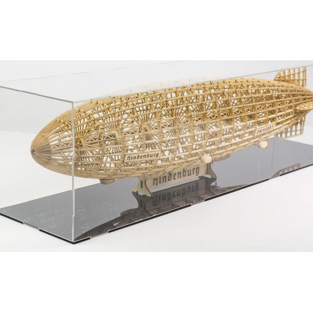 Maquette d'avion en bois HINDENBURG statique 1/408