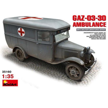 Maquette de camion en plastique GAZ 03 30 Ambulance 1/35