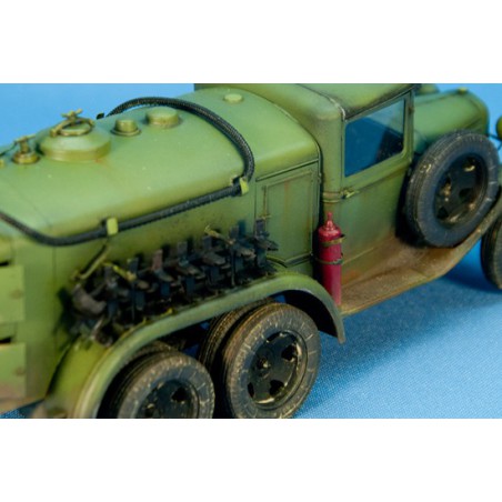 Plastic truck model B-38 Refuelle 1939 1/35 | Scientific-MHD