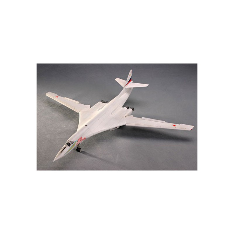 Maquette d'avion en plastique TU-160 "BLACK JACK" BOMBER