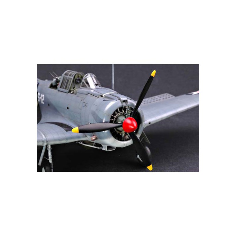 Maquette d'avion en plastique SBD-3/4A "DAUNTLESS"