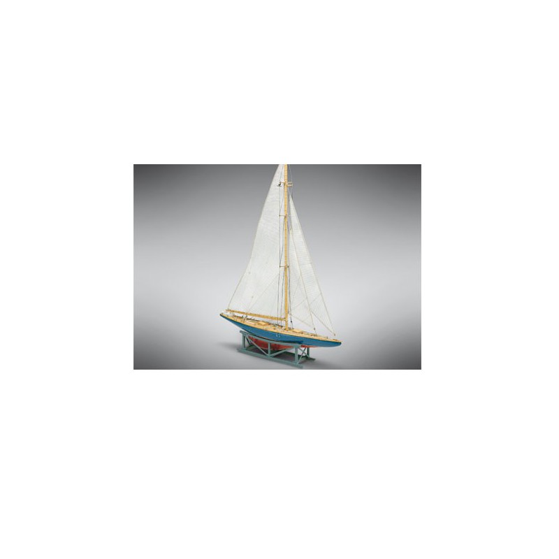 Bateau statique Endeavour II