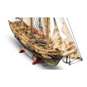 Bateau statique BLACKBEARD Corsair Sloop 1/57