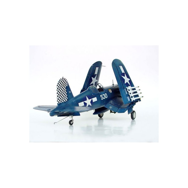 Maquette d'avion en plastique F4U-1D CORSAIR Maquette d'avion en plastique F4U-1D CORSAIR