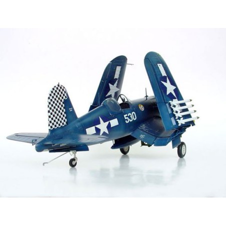 Maquette d'avion en plastique F4U-1D CORSAIR