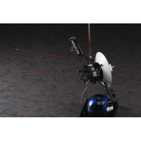 Maquette plastique Sonde Spatiale VOYAGER 1:48 SW02