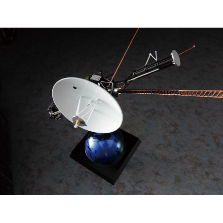 Maquette plastique Sonde Spatiale VOYAGER 1:48 SW02