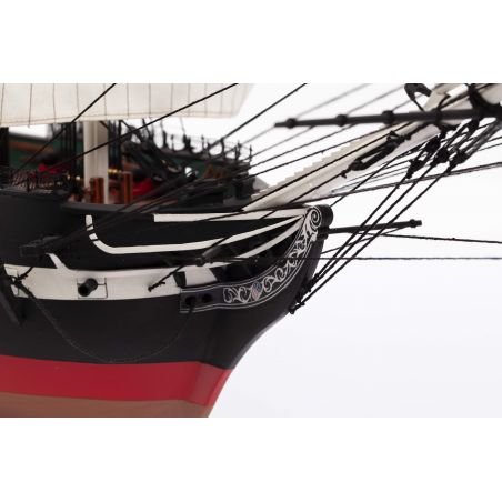 Bateau statique USS CONSTITUTION 1/100