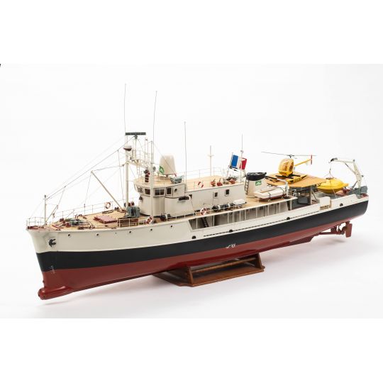 Calypso RC 1/45 2023 radio -controlled electric boat Calypso RC 1/45 2018 radio -controlled electric boat | Scientific-MHD
