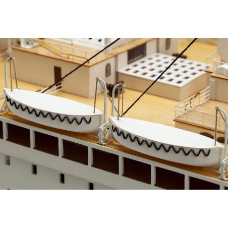 Bateau électrique radiocommandé H.M.S. TITANIC R/C 1/144