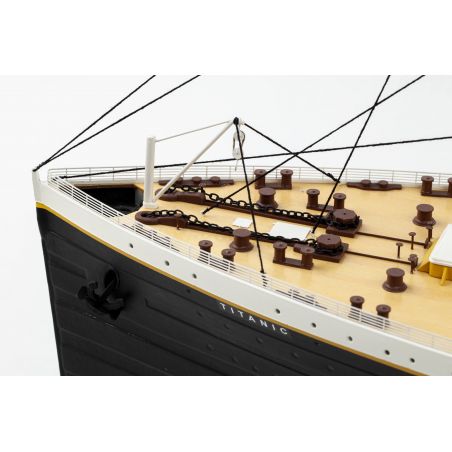 Bateau électrique radiocommandé H.M.S. TITANIC R/C 1/144