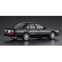 Maquette de voiture en plastique NISSAN BLUEBIRD 1/24