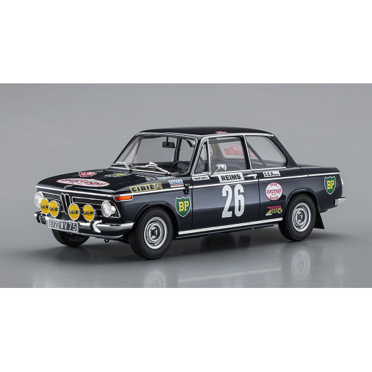 Maquette de voiture en...