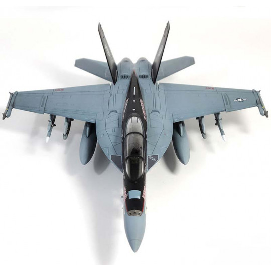 Maquette d’avion en plastique USN F/A-18F « VFA-154 Black Nights » 1:72 Maquette d’avion en...