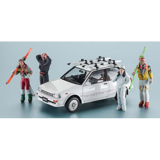 Maquette plastique de voiture Toyota Starlet EP71 Si Limited (3 portes) « Version Ski » 1:24 Maquette plastique de...