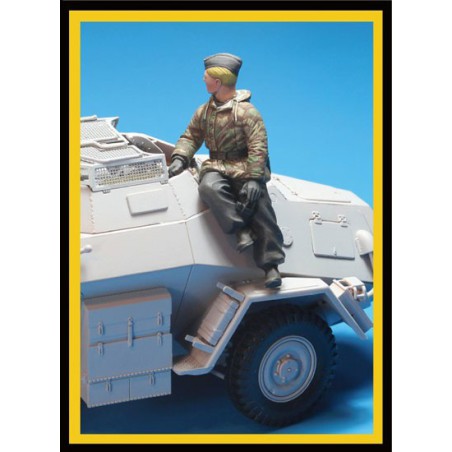 Plastic tank model Winter recognition 43/44 1/35 | Scientific-MHD