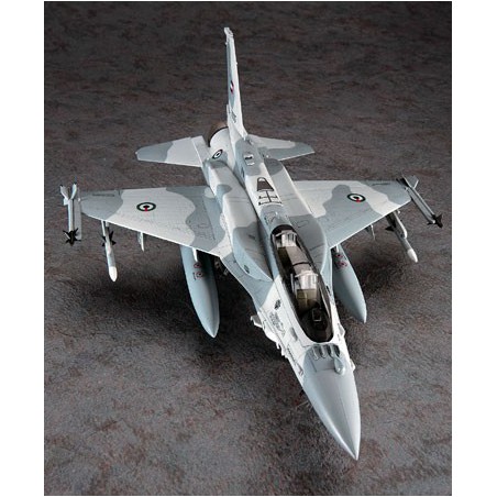 Maquette d'avion en plastique PT 44 F-16F (BLOCK 60) 1/48