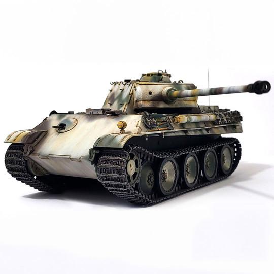 Maquette plastique de char Pz.Kpfw.V Panther Ausf.G « Early version » 1:35 Maquette plastique de char...