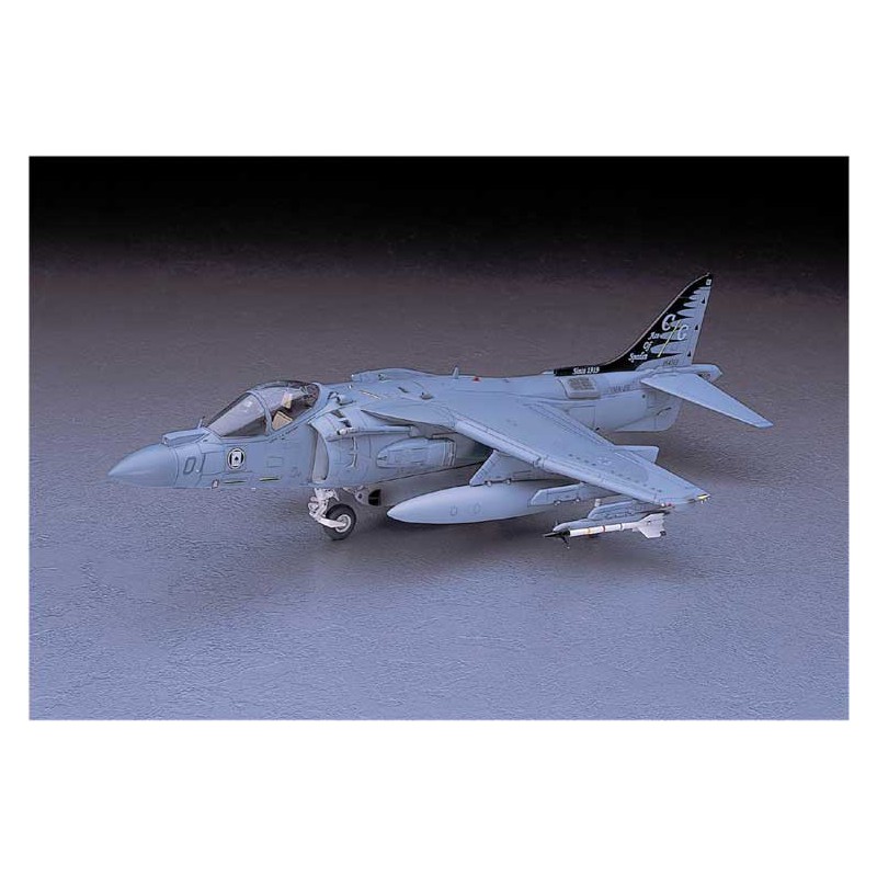 Maquette d'avion en plastique AV-8B HARRIER II 1/48