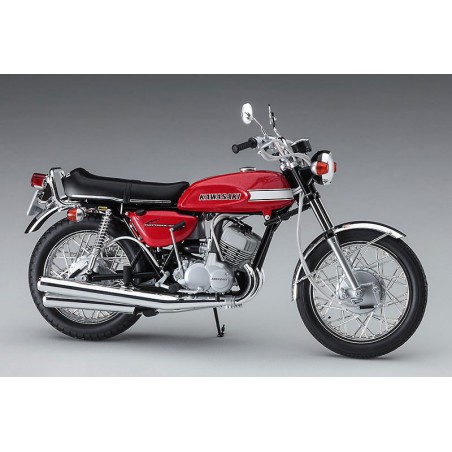 Kawasaki 500-SS/Mach III plastic motorcycle model | Scientific-MHD