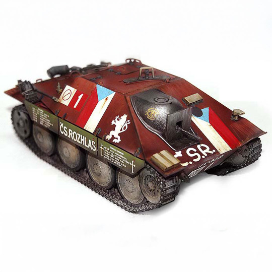 Plastic tank model Jagdpanzer 38(t) Hetzer “Prague 1945” 1:35 Plastic tank model...