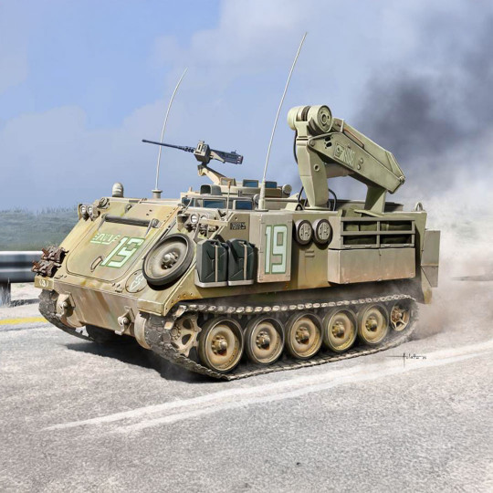 Plastic Model Tank M113 Fitter ARV 1:35 Plastic Model Tank M113...